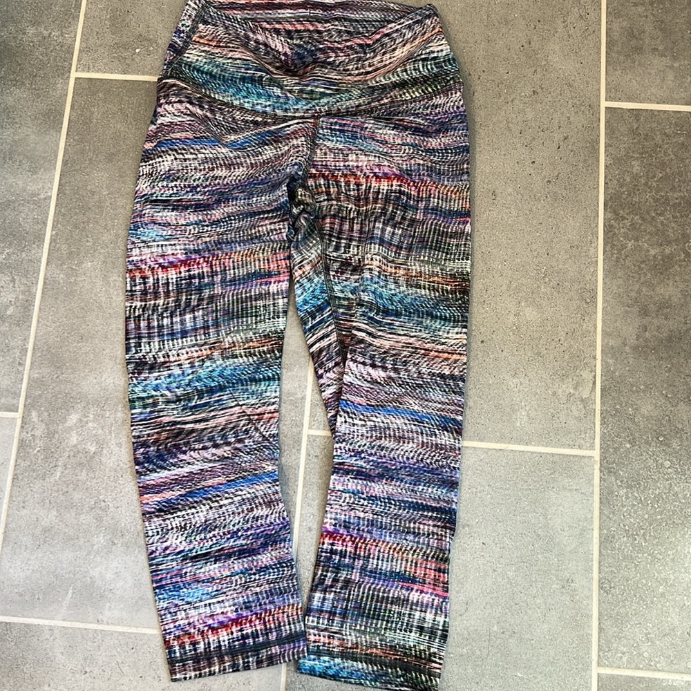 Lululemon Wunder Under Leggings - Picture 2 of 7